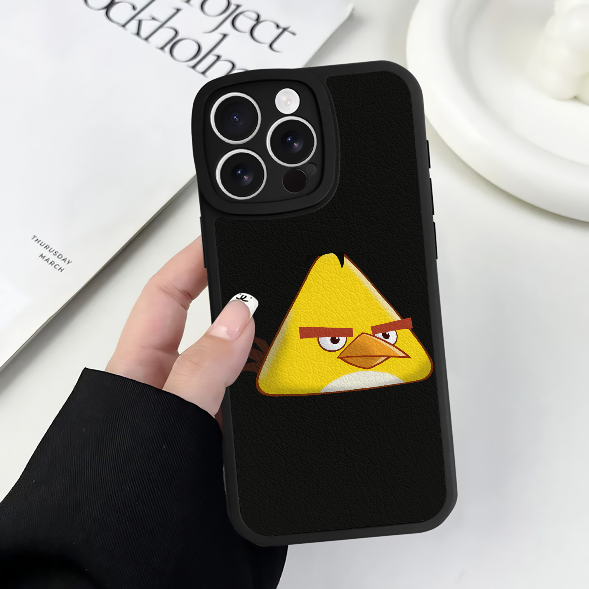 （画像用） Angry Birds アングリーバード 【iPhone 16シリーズ対応】シリコンスマホケース（レザー調） 材質：シリコン
